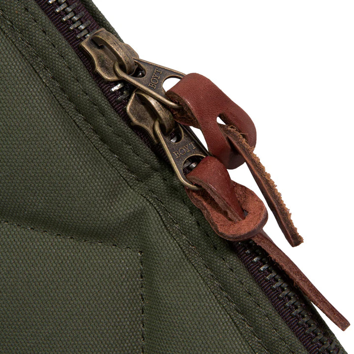 Alaskan Series Shotgun Case – Waxed Canvas Padded Gun Case with Web Sling, Quilted Flannel Lining &amp; Lockable Brass Zipper
