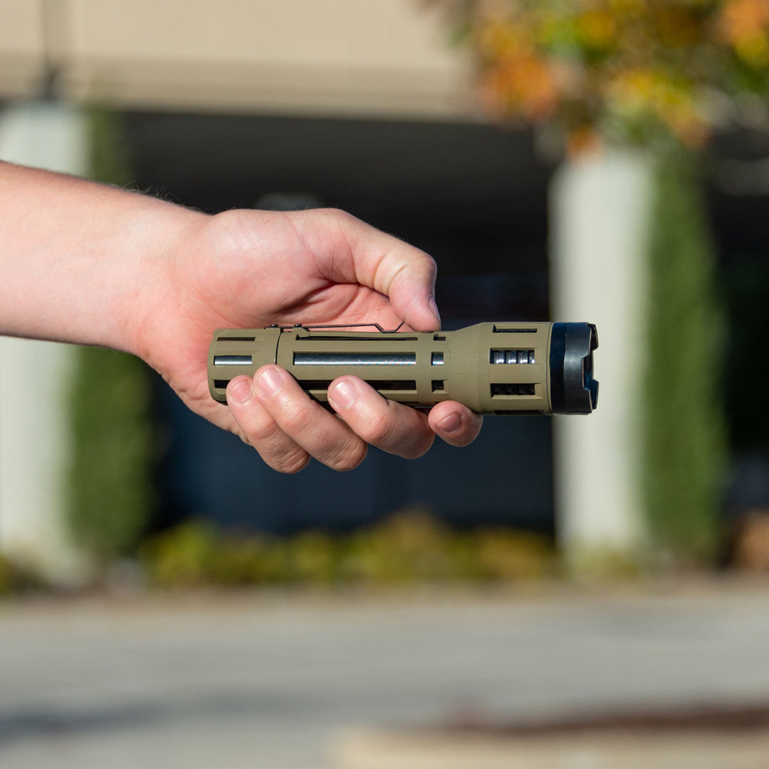 SABRE 2-in-1 Stun Gun with LED Flashlight – 1.820 µC Power, 120 Lumen Light, Rechargeable Self Defense Device